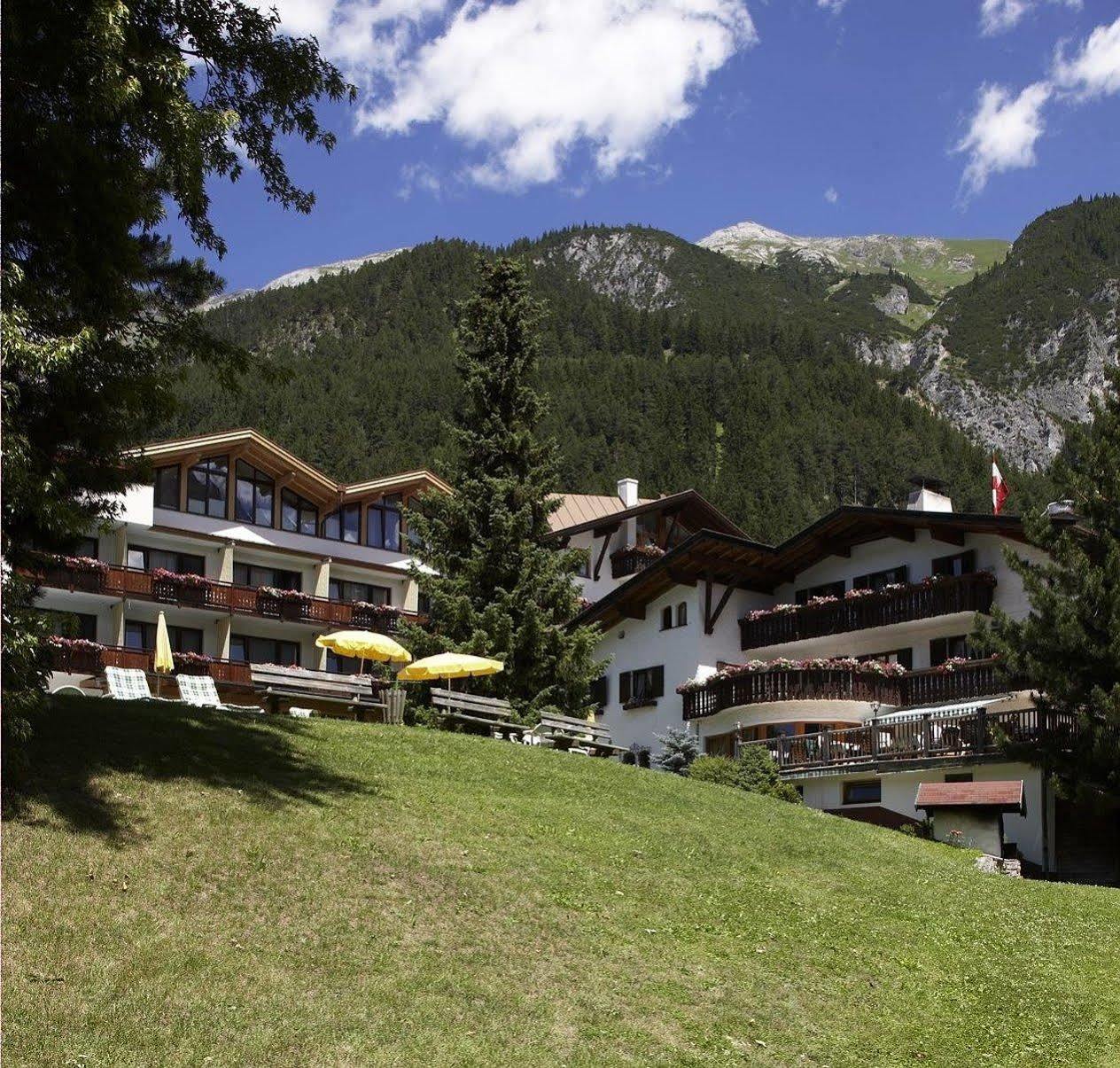 Hotel Gridlon เพทท์นอย อัม อาร์ลแบร์ก ภายนอก รูปภาพ