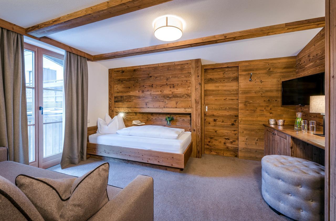 Hotel Gridlon เพทท์นอย อัม อาร์ลแบร์ก ภายนอก รูปภาพ
